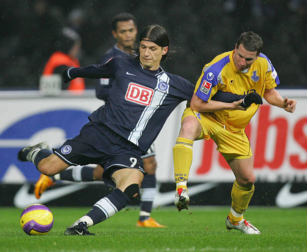 施压对手 施压对手